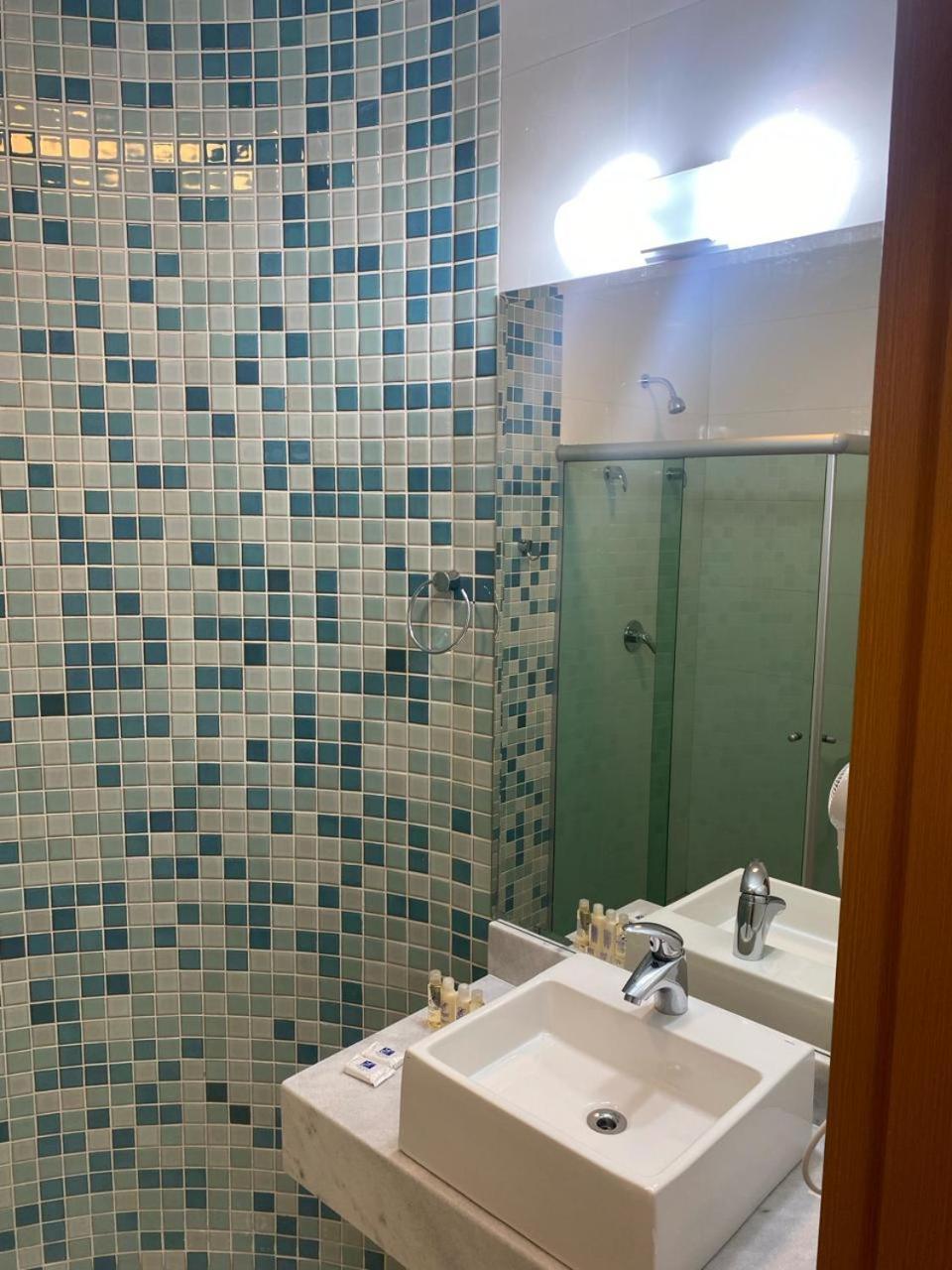 Excellence Plaza Hotel Botucatu Bagian luar foto